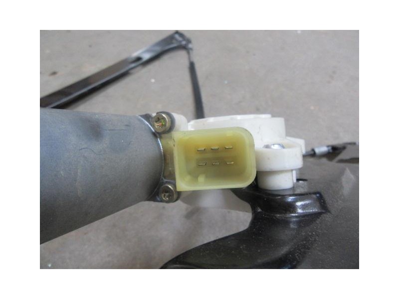 Recambio de elevalunas del-izdo : m. benz vaneo : 1.7 cdi [2003] para m. benz vaneo 1.7 cdi referencia OEM IAM CONFORD  