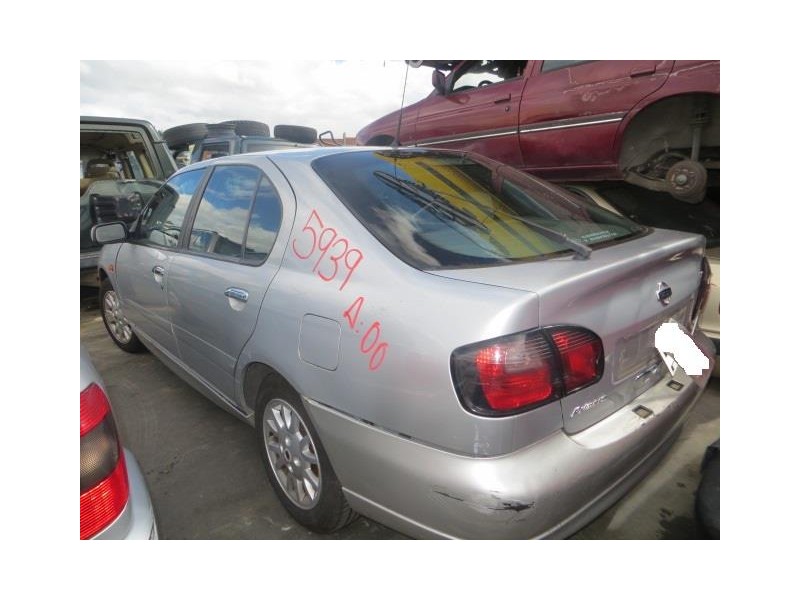 nissan primera del año 2000