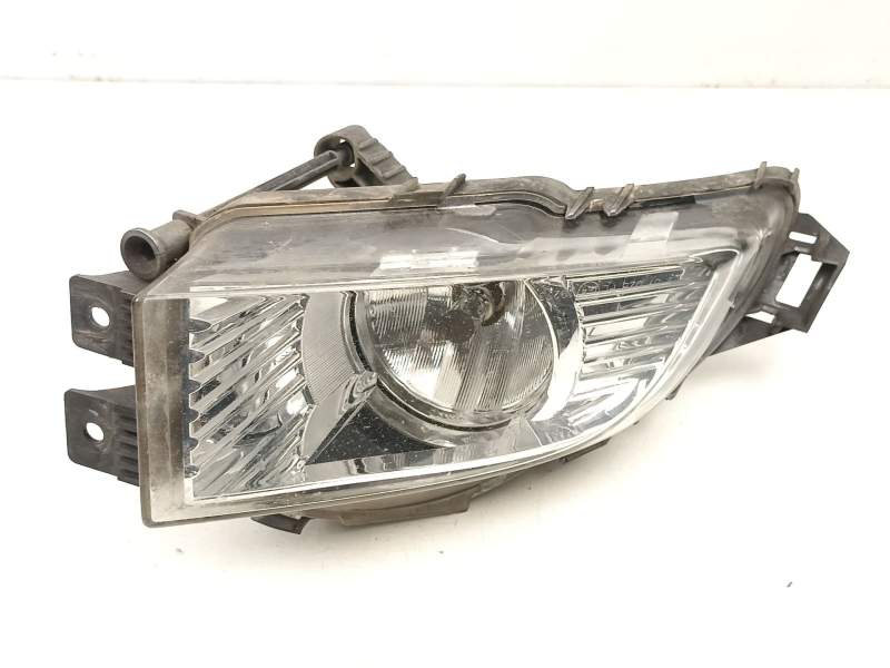 Recambio de antiniebla derecho para opel insignia a (g09) 2.0 cdti (68) referencia OEM IAM 13226829  