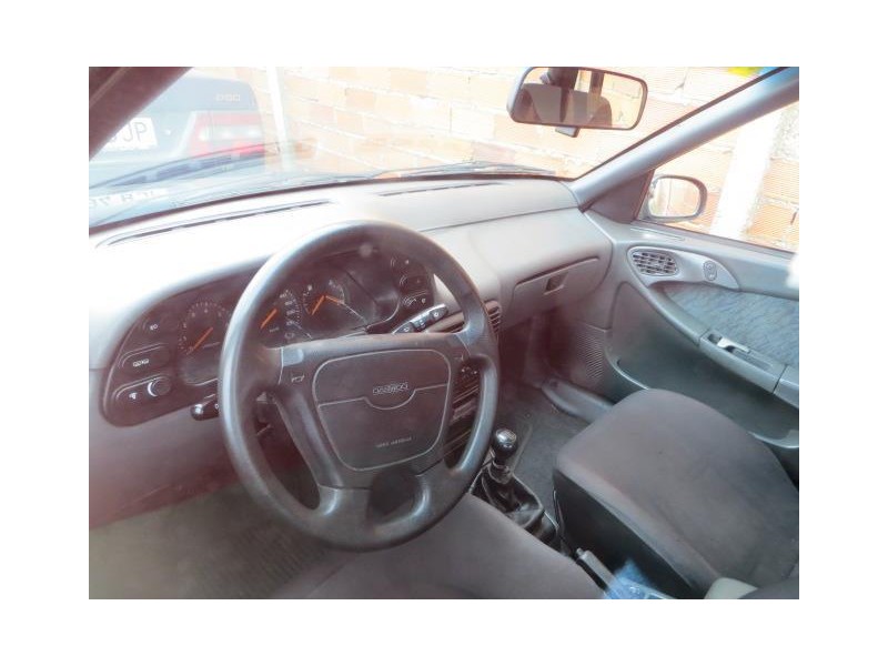 daewoo aranos del año 1996