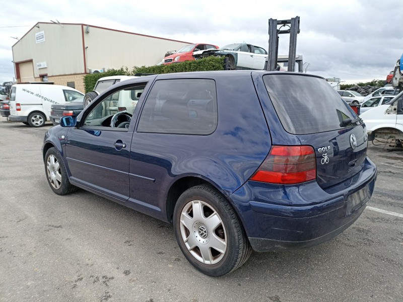 volkswagen golf del año 2003