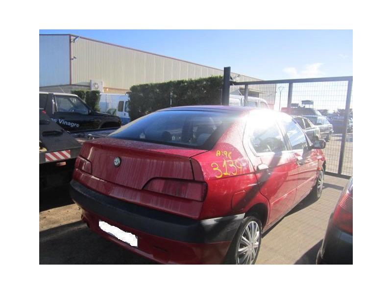 alfa romeo 146 del año 1996