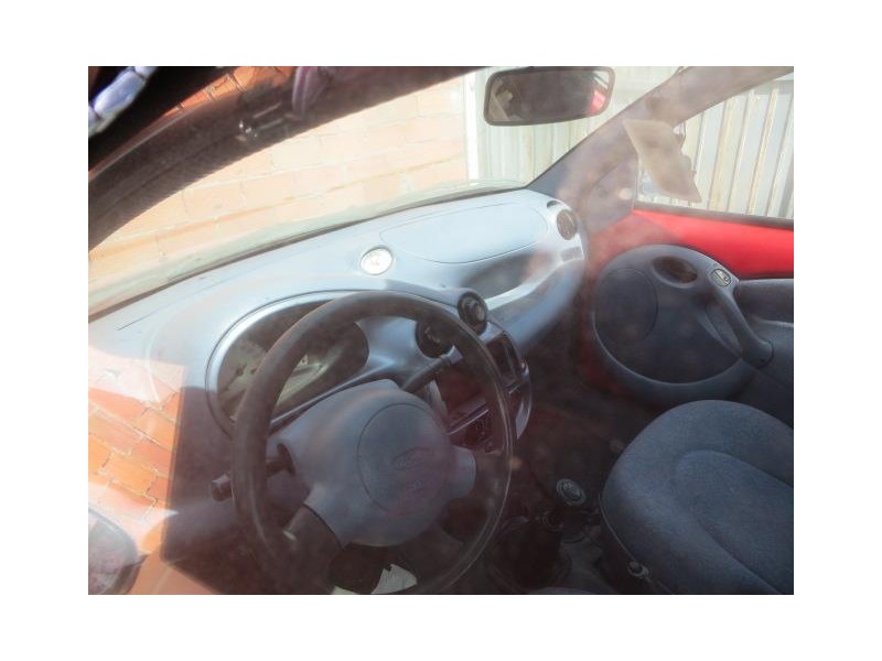 ford ka del año 1996