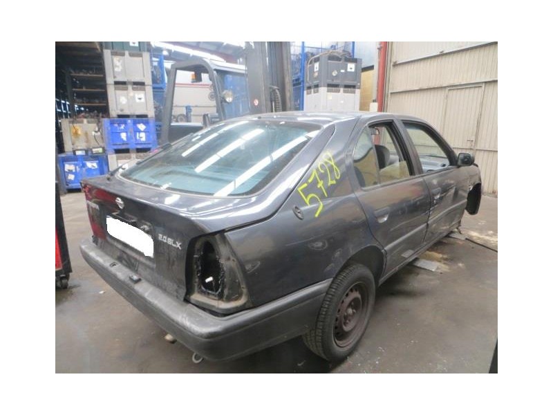 nissan primera del año 1992