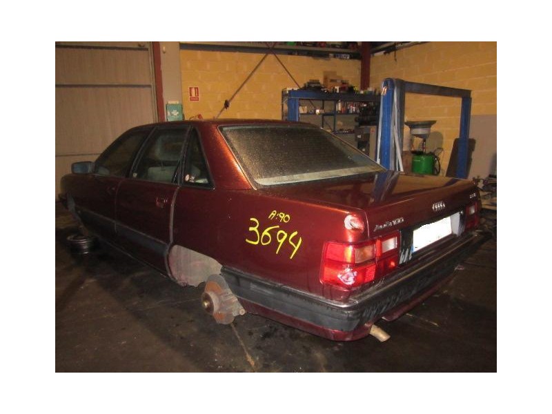 audi 100 del año 1990