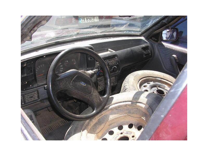 ford orion del año 1990