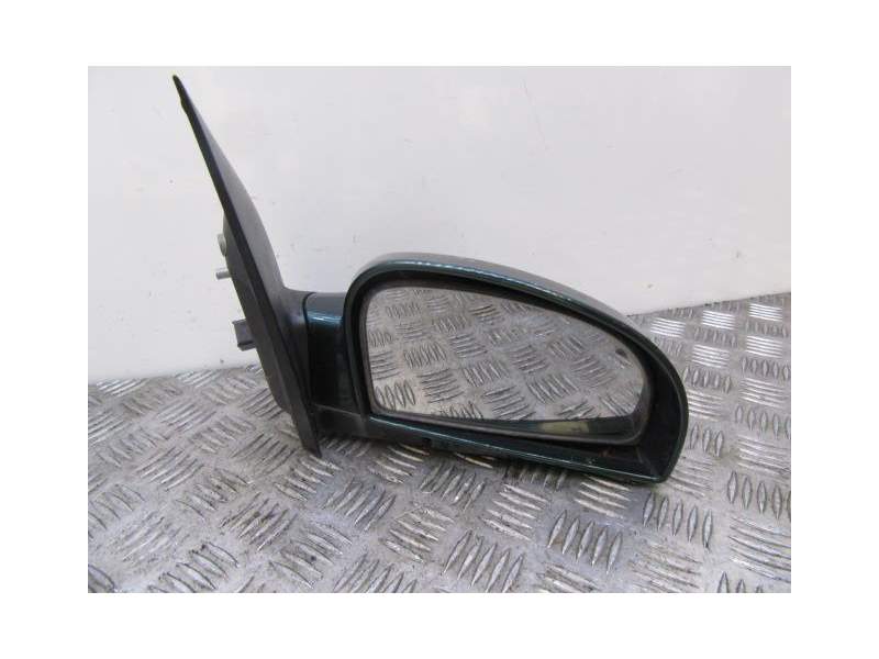 Recambio de retrovisor derecho para hyundai getz 1.4 g referencia OEM IAM 876201C310  