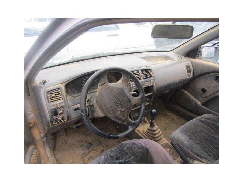 nissan almera del año 1998