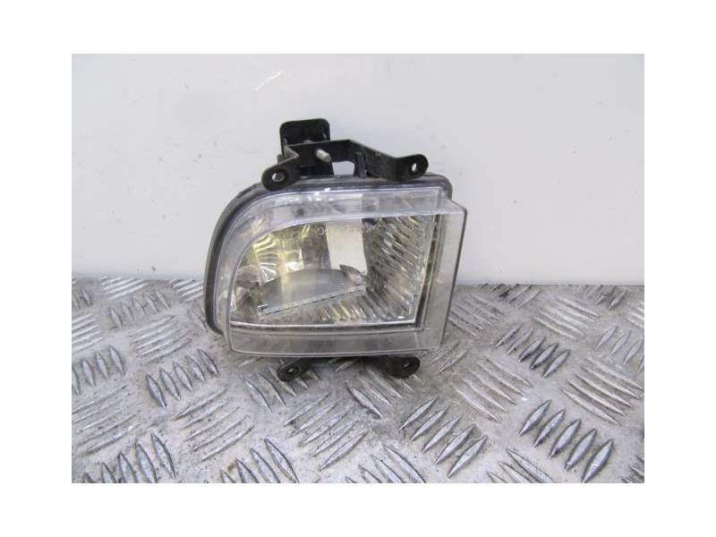 Recambio de antiniebla izquierdo para hyundai getz 1.4 g referencia OEM IAM 922011C000  