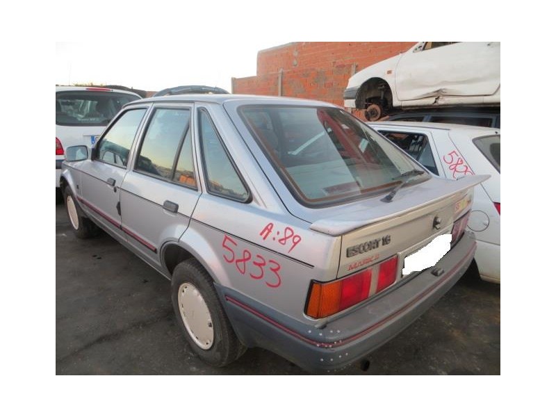 ford escort del año 1990