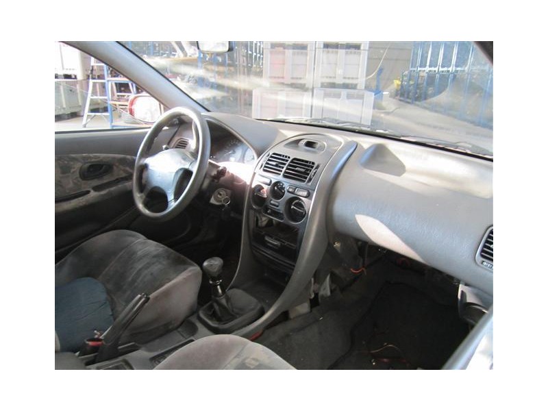 mitsubishi carisma del año 1998