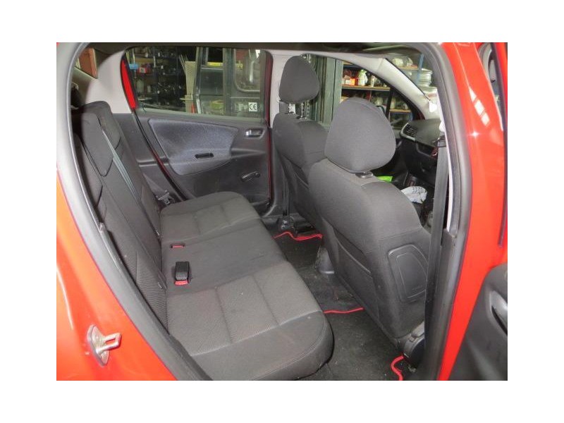 peugeot 207 1.6 hdi -9hx--ingles del año 2007