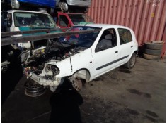 renault clio del año 2000