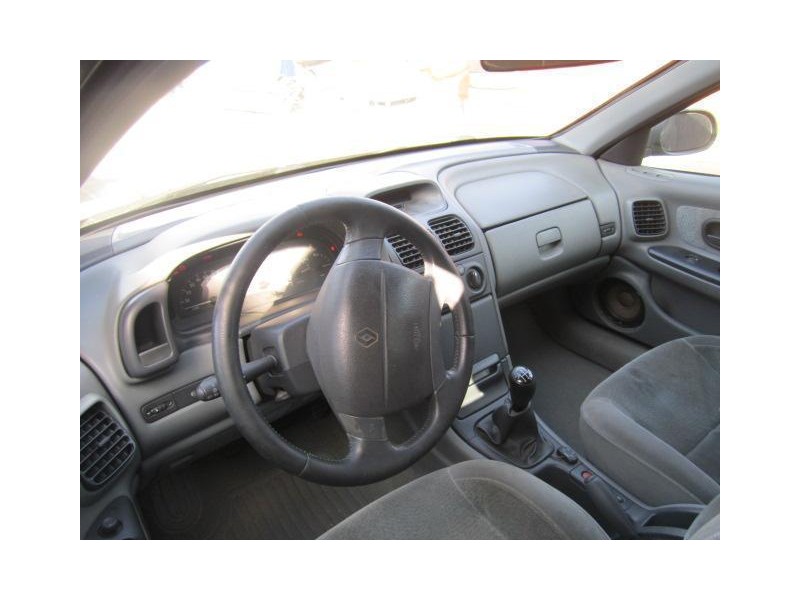 renault laguna 1.9 td dci /f9q b718 (107,44cv del año 2000