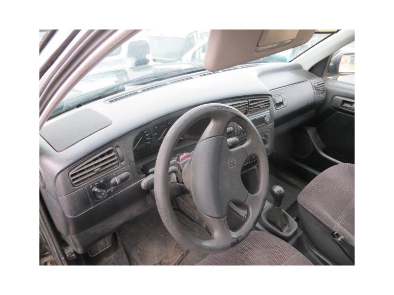 volkswagen golf del año 1996