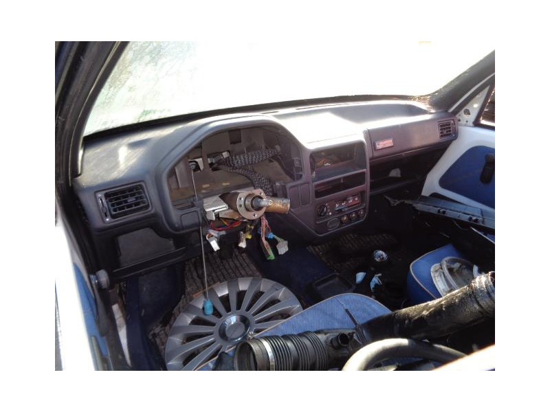 peugeot 106 del año 1994