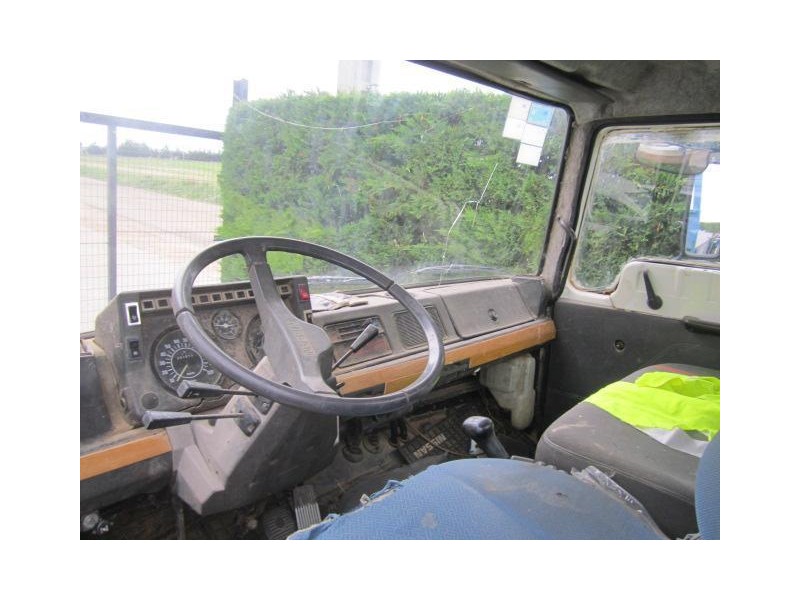 nissan trade 2.8 d l35 4t/d-a428.ii del año 1992