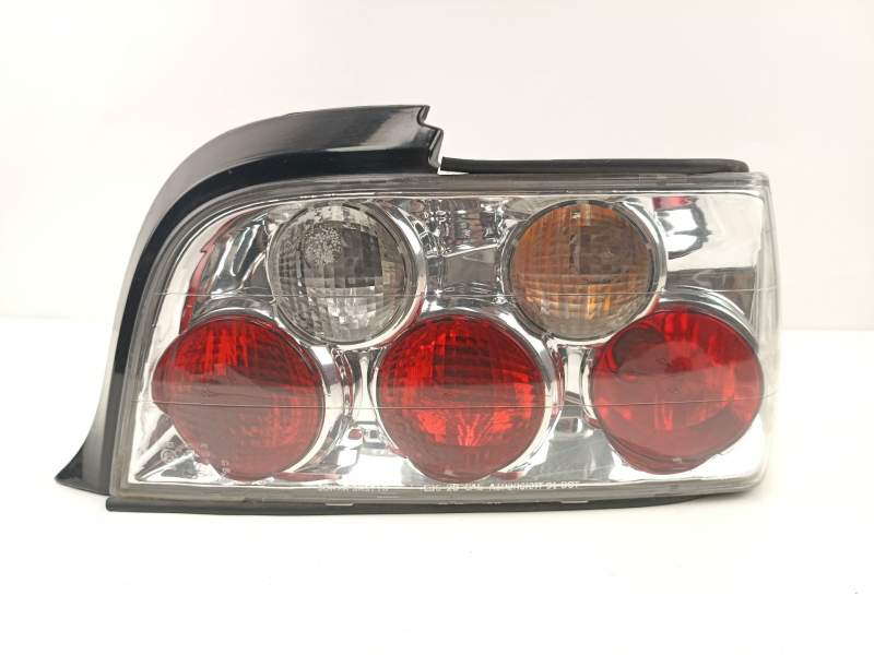 Recambio de piloto trasero izquierdo para bmw serie 3 coupe (e36) 1.8 318is referencia OEM IAM SK3711  