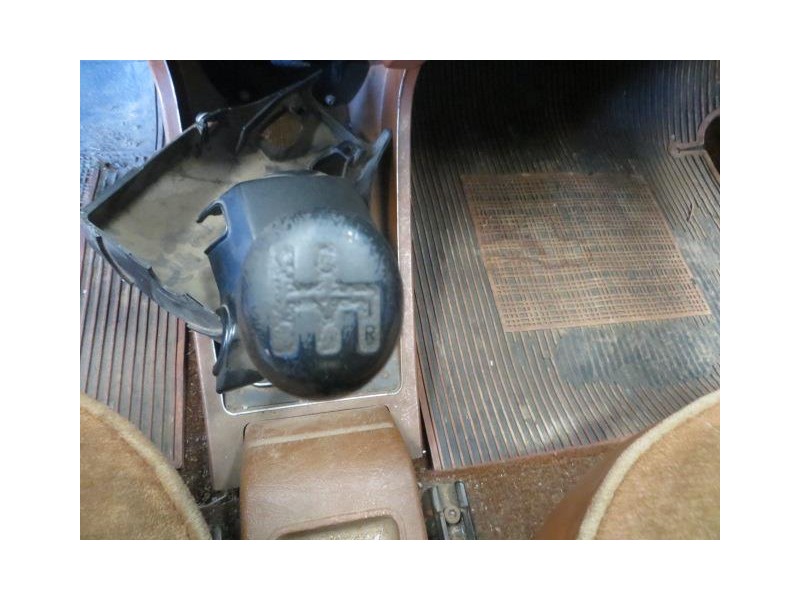 chrysler 150 del año 1979