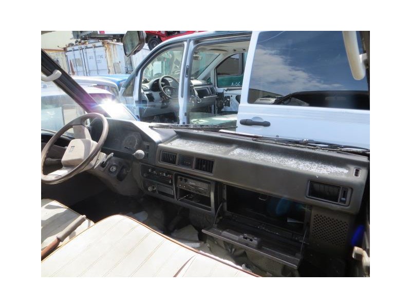 mitsubishi l300 del año 1990