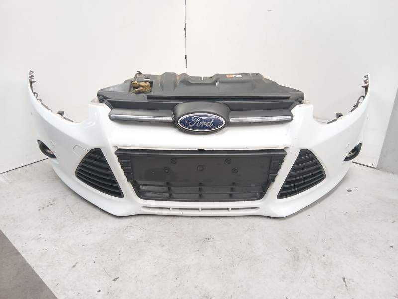 Recambio de paragolpes delantero para ford focus iii 1.6 tdci referencia OEM IAM BM5117757AFXWAA  