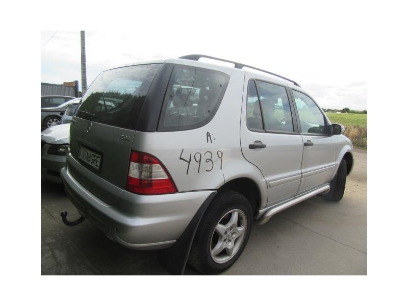 m. benz ml 270 2.7 dci 612963 (163,15cvautomatico) del año 2003