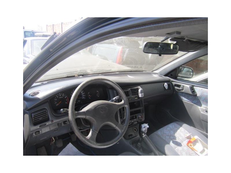 toyota carina del año 1998