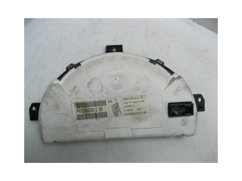 Recambio de cuadro instrumentos : citroen c 2 : 1.4hdi d-8hx (68cv) 3p [2004] para citroen c 2 1.4hdi d-8hx referencia OEM IAM P