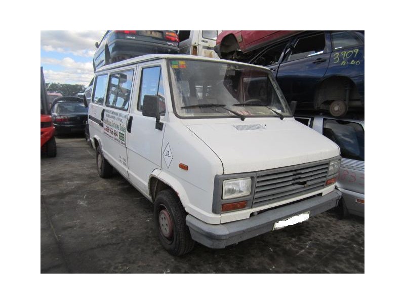 peugeot j5 del año 1990