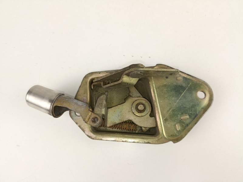 Recambio de cerradura puerta trasera derecha para renault 12 0.7 g referencia OEM IAM 7702008008  