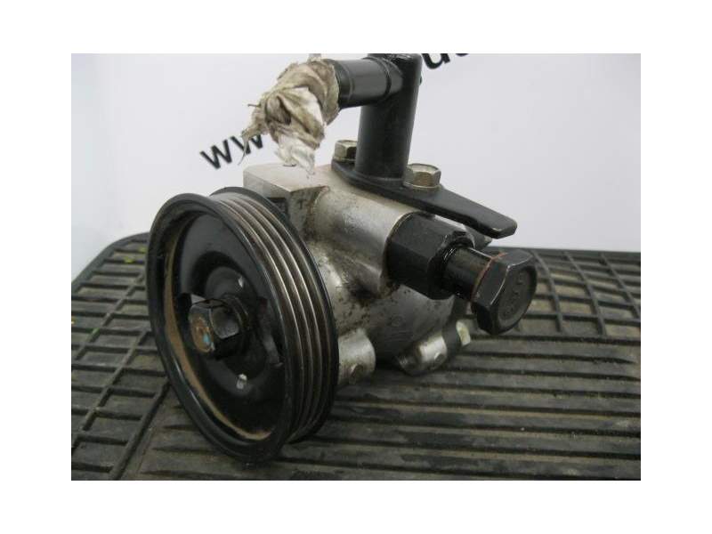 Recambio de bomba direccion para hyundai accent 1.3 g 4ea referencia OEM IAM 5711025000  