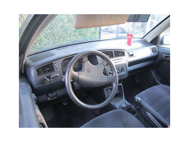 volkswagen golf del año 1993