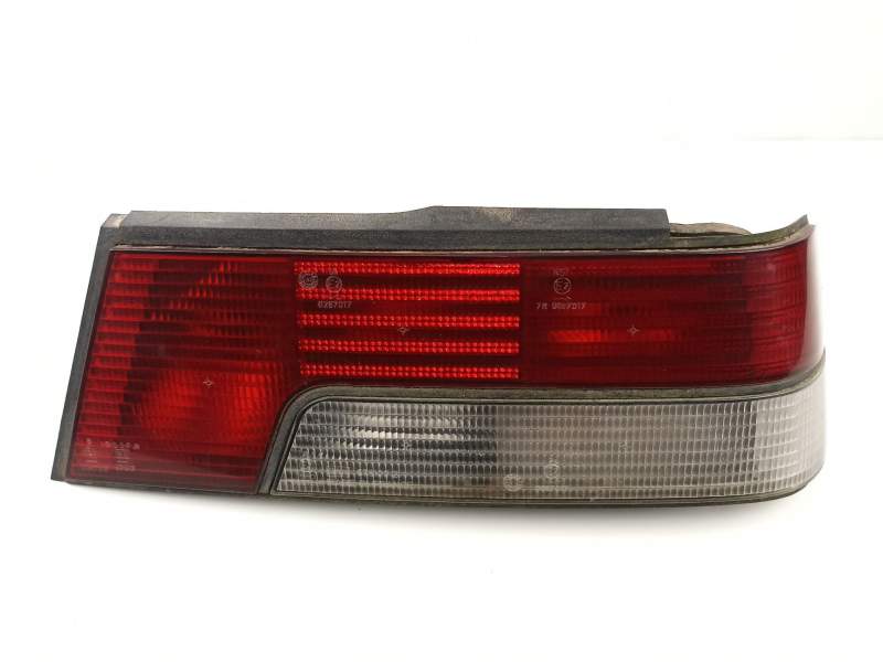 Recambio de piloto trasero derecho para peugeot 405 berlina 1.9 diesel referencia OEM IAM 635192 6751222 6751226