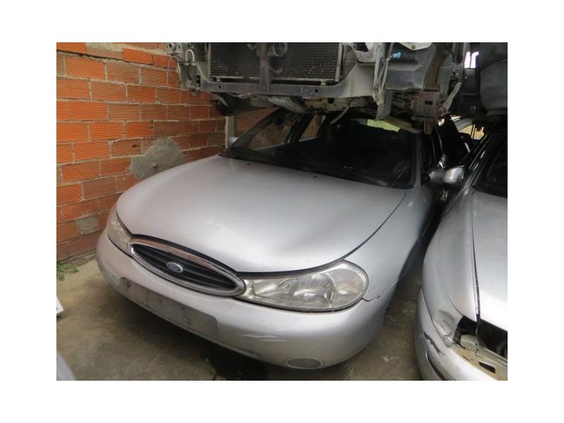 ford mondeo del año 2000
