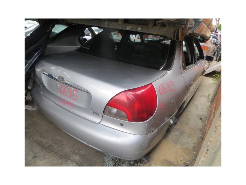 ford mondeo del año 2000