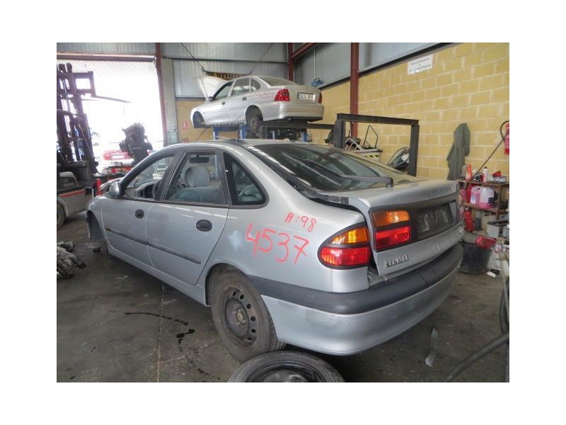 renault laguna del año 1998