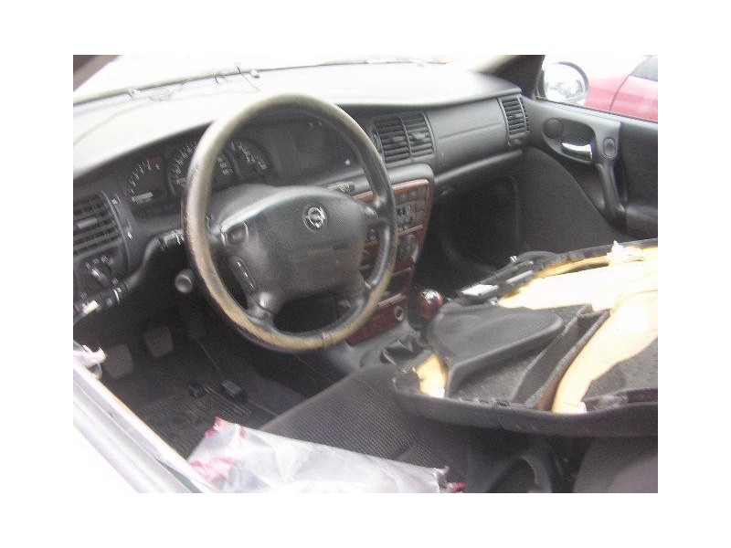opel vectra del año 2000