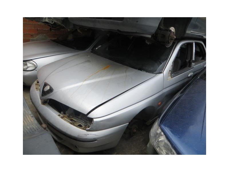 alfa romeo 146 del año 1999