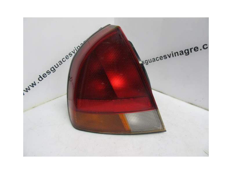 Recambio de piloto trasero izquierdo para mitsubishi carisma (da_) 1.9 td (da4a) referencia OEM IAM   