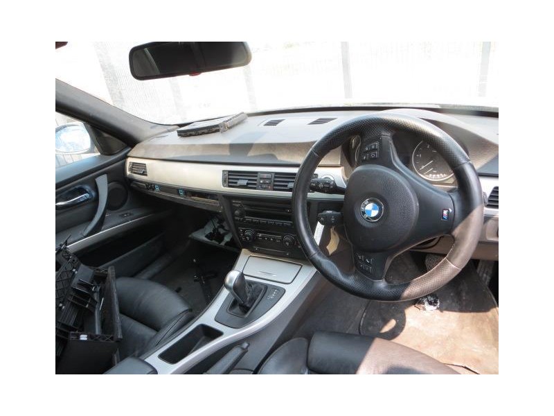 bmw  330 del año 2006