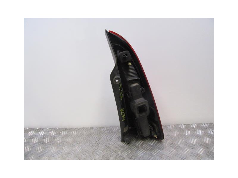 Recambio de piloto trasero izq. : renault espace : 2.5 dci [2003] para renault espace 2.5 dci referencia OEM IAM 8200027153  