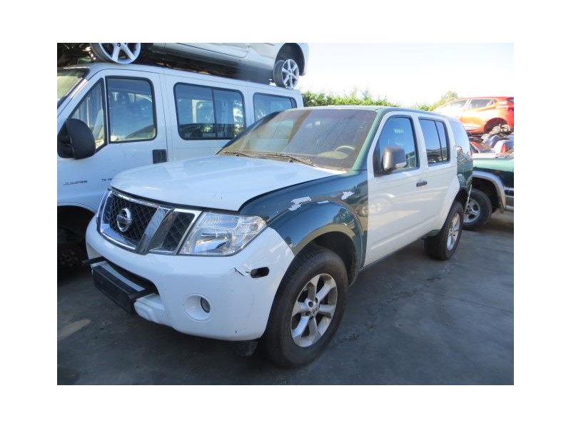 nissan pathfinder del año 2010