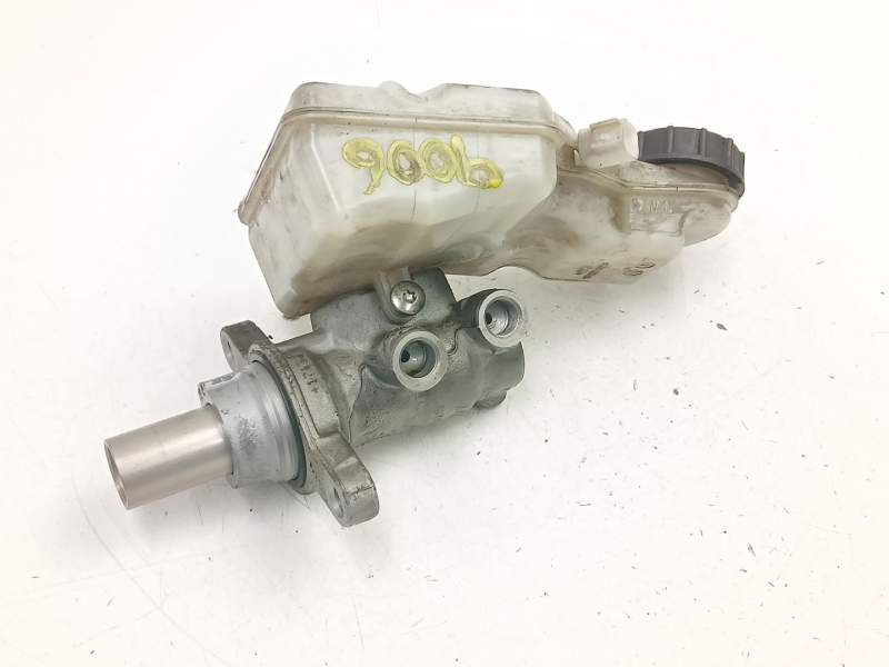 Recambio de bomba de freno para ford focus iii 1.6 tdci referencia OEM IAM AV612140J  