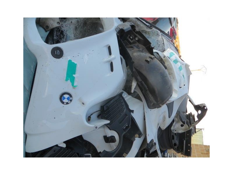 bmw serie r -g -85-2e-a g del año 2002