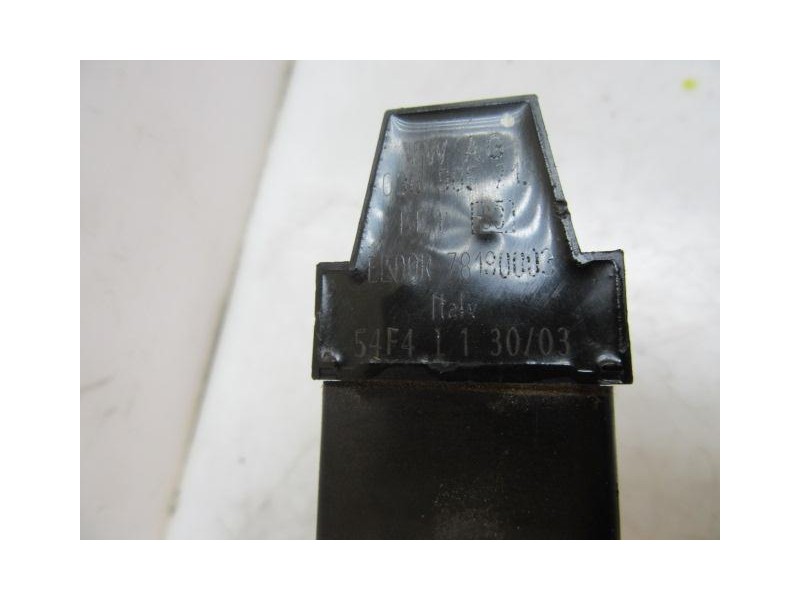 Recambio de bobina : seat ibiza : 1.4 g -bby (74,78cv) [2003] para seat ibiza 1.4 g -bby referencia OEM IAM 036905715  