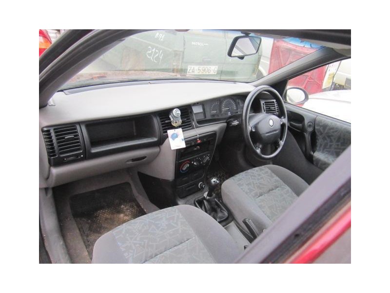 opel vectra del año 1996