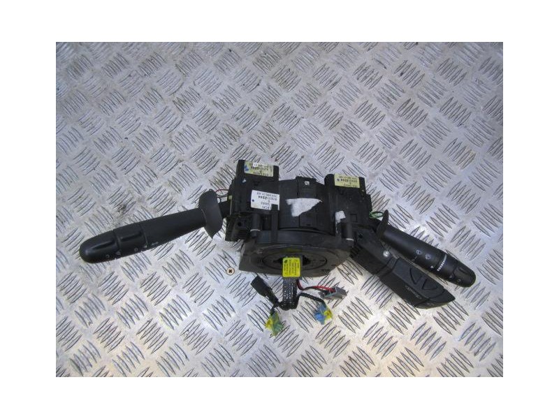 Recambio de mando luces y limpias : renault espace : 2.5 dci [2003] para renault espace 2.5 dci referencia OEM IAM 8200012244  