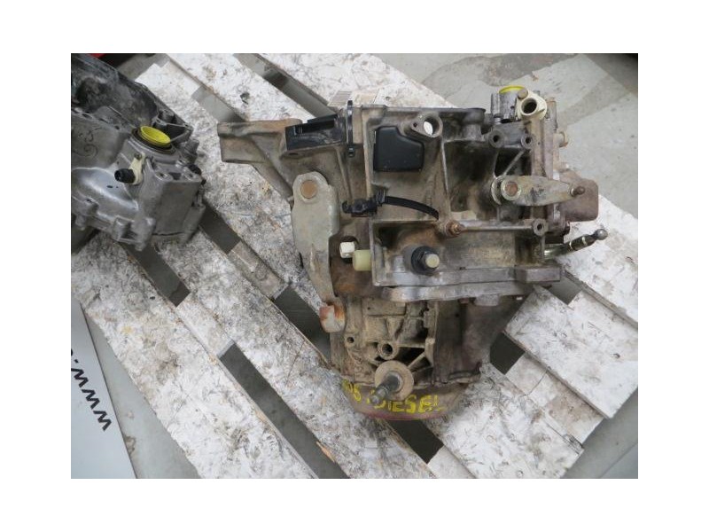 Recambio de cambio 5v (diesel) : peugeot 205 : turismo [1994] para peugeot 205 turismo referencia OEM IAM 20CM61  