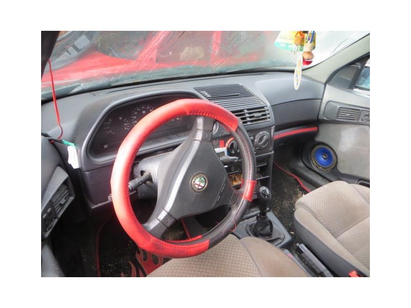 alfa romeo 146 del año 1996