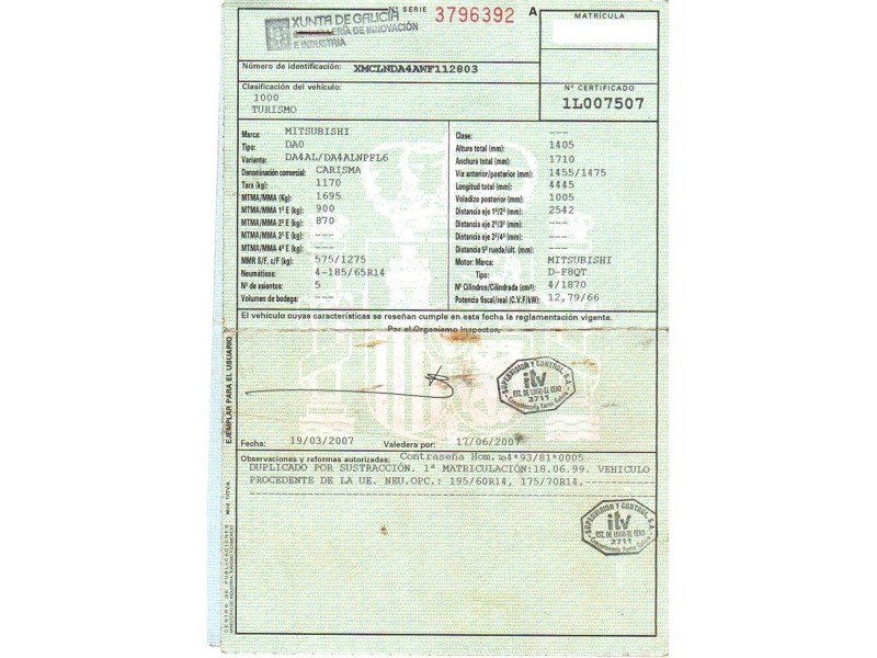 mitsubishi carisma del año 1999